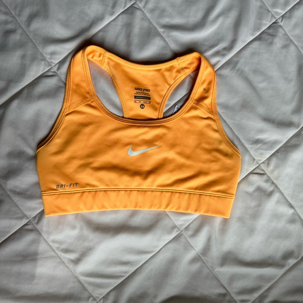 nike sports bra
